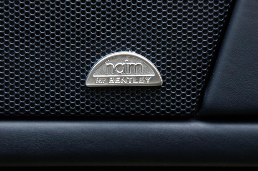 Логотип Bentley Continental GT Series 51 2010 года  (фото 64 из 67)